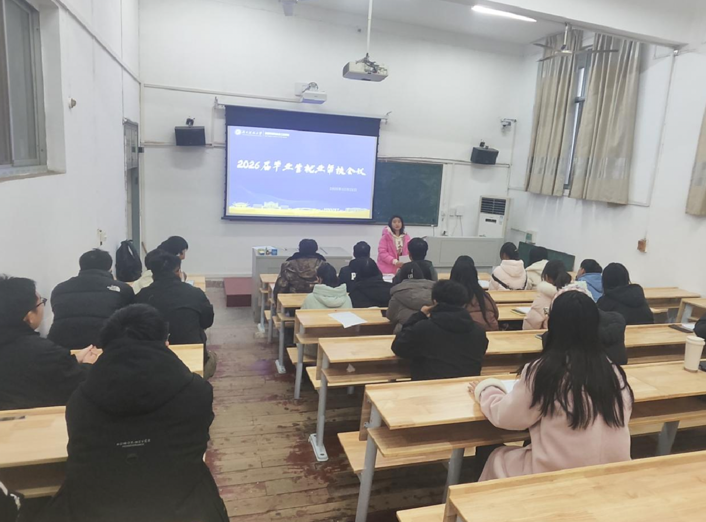 cc8bdee8e65f40e68831bdcf0ab009ce.png cc8bdee8e65f40e68831bdcf0ab009ce.png